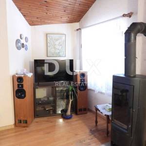 OPATIJA, KASTAV, TRINAJSTIĆI- kuća 110m2 s pogledom na more + garaža 90m2 + pomoćne zgrade 45m2 + okoliš 4100m2