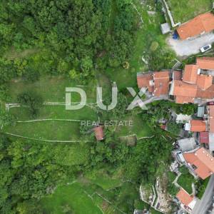 OPATIJA, KASTAV, TRINAJSTIĆI- kuća 110m2 s pogledom na more + garaža 90m2 + pomoćne zgrade 45m2 + okoliš 4100m2