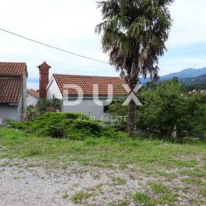 OPATIJA, KASTAV, TRINAJSTIĆI- kuća 110m2 s pogledom na more + garaža 90m2 + pomoćne zgrade 45m2 + okoliš 4100m2