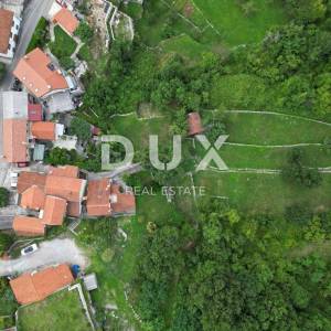 OPATIJA, KASTAV, TRINAJSTIĆI- kuća 110m2 s pogledom na more + garaža 90m2 + pomoćne zgrade 45m2 + okoliš 4100m2