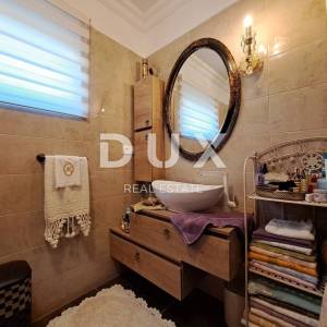 OPATIJA, KASTAV - Vila/kuća, 260 m2 s pogledom, na parceli od 1600 m2