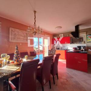 OPATIJA, KASTAV - Vila/kuća, 260 m2 s pogledom, na parceli od 1600 m2