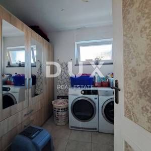 OPATIJA, KASTAV - Vila/kuća, 260 m2 s pogledom, na parceli od 1600 m2