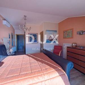 OPATIJA, KASTAV - Vila/kuća, 260 m2 s pogledom, na parceli od 1600 m2