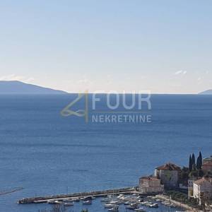 Opatija, kuća s 10 apartmana i pogledom na more, 586m2