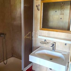 Opatija, kuća s 10 apartmana i pogledom na more, 586m2