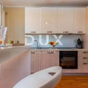 OPATIJA, LOVRAN- apartmanska zgrada od 700m2 s bazenom + 6000m2 zemljišta s građevnom dozvolom za wellness resort s 28 soba...