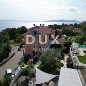 OPATIJA, LOVRAN- apartmanska zgrada od 700m2 s bazenom + 6000m2 zemljišta s građevnom dozvolom za wellness resort s 28 soba...