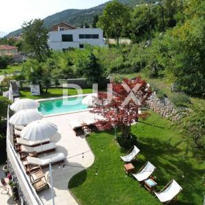 OPATIJA, LOVRAN- apartmanska zgrada od 700m2 s bazenom + 6000m2 zemljišta s građevnom dozvolom za wellness resort s 28 soba...