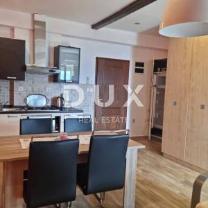 OPATIJA, LOVRAN- apartmanska kuća sa pogledom na more!