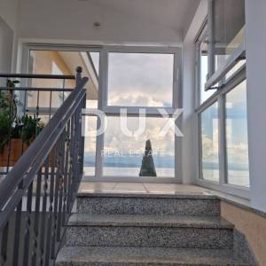 OPATIJA, LOVRAN- apartmanska kuća sa pogledom na more!