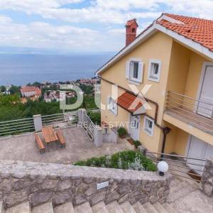 OPATIJA, LOVRAN- atraktivna vila 380m2 s panoramskim pogledom na more i bazenom + okoliš 700m2