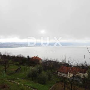 OPATIJA, LOVRAN, DOBREĆ- dvojna kuća 280m2 s panoramskim pogledom na more + okoliš  350m2 