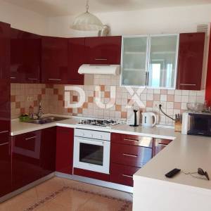 OPATIJA, LOVRAN, DOBREĆ- dvojna kuća 280m2 s panoramskim pogledom na more + okoliš  350m2 