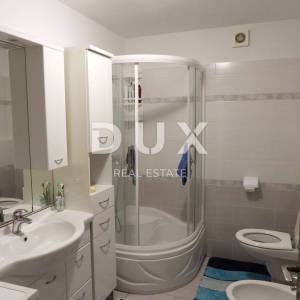 OPATIJA, LOVRAN, DOBREĆ- dvojna kuća 280m2 s panoramskim pogledom na more + okoliš  350m2 