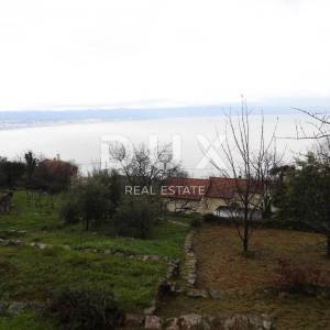 OPATIJA, LOVRAN, DOBREĆ- dvojna kuća 280m2 s panoramskim pogledom na more + okoliš  350m2 