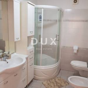 OPATIJA, LOVRAN, DOBREĆ- dvojna kuća 280m2 s panoramskim pogledom na more + okoliš  350m2 