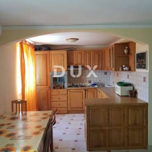 OPATIJA, LOVRAN, DOBREĆ- dvojna kuća 280m2 s panoramskim pogledom na more + okoliš  350m2 