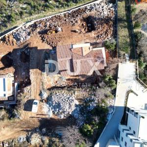 OPATIJA, LOVRAN, IKA - villa 230 m2 s panoramskim pogledom na more i bazenom + uređena okućnica 930 m2!!! PRILIKA!!!
