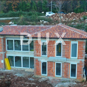 OPATIJA, LOVRAN, IKA- villa 220m2 s panoramskim pogledom na more i bazenom + uređena okućnica 1009m2