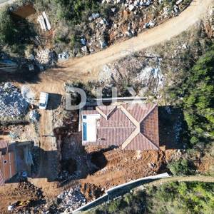 OPATIJA, LOVRAN, IKA- villa 220m2 s panoramskim pogledom na more i bazenom + uređena okućnica 1009m2