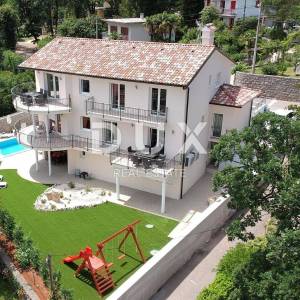 OPATIJA, LOVRAN, IKA- villa 380m2 s panoramskim pogledom na more i bazenom + uređena okućnica 700m2