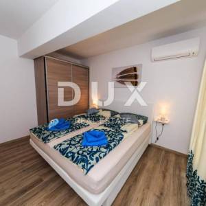 OPATIJA, LOVRAN, IKA- villa 380m2 s panoramskim pogledom na more i bazenom + uređena okućnica 700m2