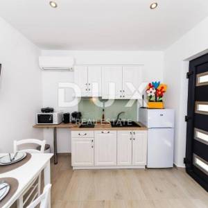 OPATIJA, LOVRAN, IKA- villa 380m2 s panoramskim pogledom na more i bazenom + uređena okućnica 700m2