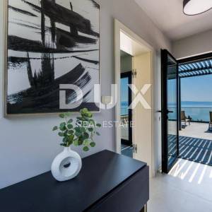 OPATIJA, LOVRAN - jedinstvena vila blizu Opatije s unutarnjim bazenom, panoramski pogled na more, okružena zelenilom