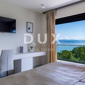 OPATIJA, LOVRAN - jedinstvena vila blizu Opatije s unutarnjim bazenom, panoramski pogled na more, okružena zelenilom