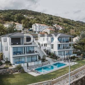 OPATIJA, LOVRAN, LIGANJ - stan u vili s bazenom 120m2+terasa 26m2 s panoramskim pogledom na more + okoliš 163m2
