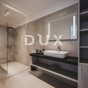 OPATIJA, LOVRAN, LIGANJ - stan u vili s bazenom 120m2+terasa 26m2 s panoramskim pogledom na more + okoliš 163m2