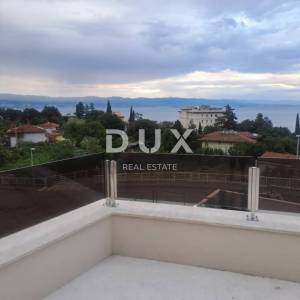 OPATIJA, LOVRAN - luksuzna vila s dvije stambene jedinice i bazenom, 300m od mora