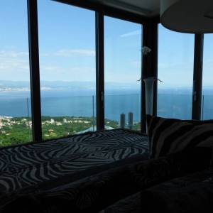 OPATIJA, LOVRAN - luksuzna vila s predivnim pogledom na more, bazenom i okućnicom površine 500m2