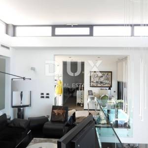 OPATIJA, LOVRAN - luksuzna vila s predivnim pogledom na more, bazenom i okućnicom površine 500m2