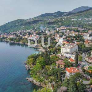 OPATIJA, LOVRAN - Novo - zemljište za izgradnju hotela i poslovnog centra, 300m od mora