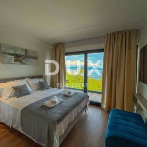 OPATIJA, LOVRAN - novonamještena moderna vila 400m2 s bazenom blizu Opatije, panoramski pogled na more