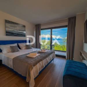 OPATIJA, LOVRAN - novonamještena moderna vila 400m2 s bazenom blizu Opatije, panoramski pogled na more