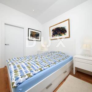 OPATIJA, LOVRAN - penthouse s bazenom, okućnicom i panoramskim pogledom