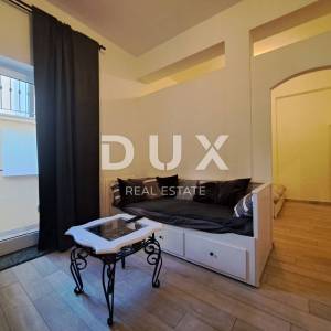 OPATIJA, LOVRAN - Predivna vila s bazenom u centru blizu mora