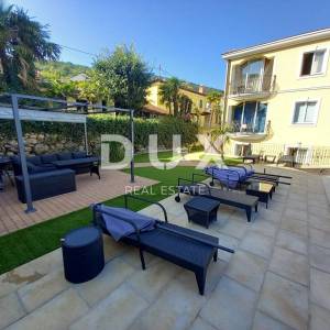 OPATIJA, LOVRAN - Predivna vila s bazenom u centru blizu mora