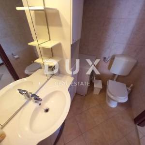 OPATIJA, LOVRAN - Predivna vila s bazenom u centru blizu mora
