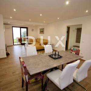 OPATIJA, LOVRAN - stan 80m2 s vlastitim bazenom i pogledom na more + okućnica 145m2