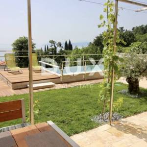 OPATIJA, LOVRAN - stan 80m2 s vlastitim bazenom i pogledom na more + okućnica 145m2