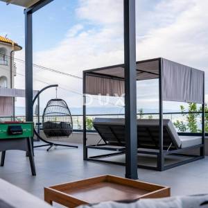 OPATIJA, LOVRAN - stan s panoramskim pogledom na more, terasom i zajedničkim bazenom