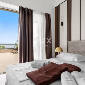 OPATIJA, LOVRAN - stan s panoramskim pogledom na more, terasom i zajedničkim bazenom