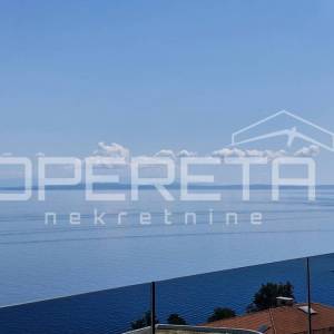 Opatija - luksuzan stan s panoramskim pogledom na more i privatnim jacuzzijem