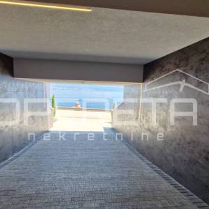 Opatija - luksuzan stan s panoramskim pogledom na more i privatnim jacuzzijem