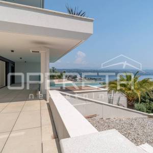 Opatija - luksuzan stan s vlastitim bazenom