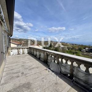 OPATIJA, MATULJI - dvojna kuća s pogledom na more s velikim potencijalom za život i investiciju u Kvarneru